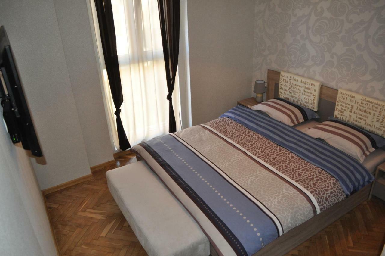 Sofia Central Pretty Apartment Buitenkant foto